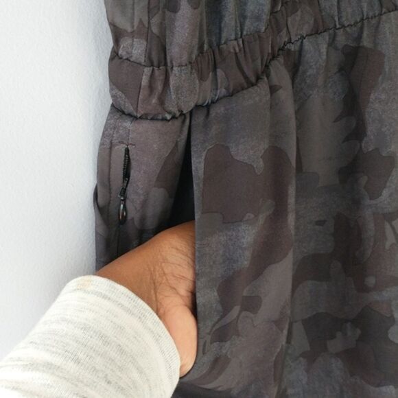 Zella Women's Short Set Large Camo Performance Workout Gym Athletic Comfortable - Picture 12 of 12